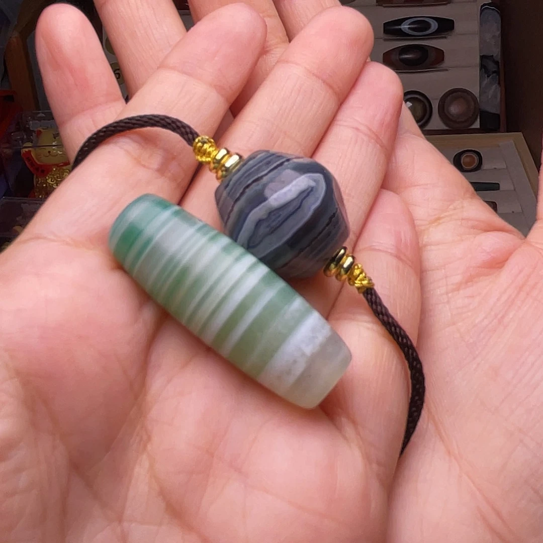 V***r未镶嵌玛瑙/玉髓珠宝奇石