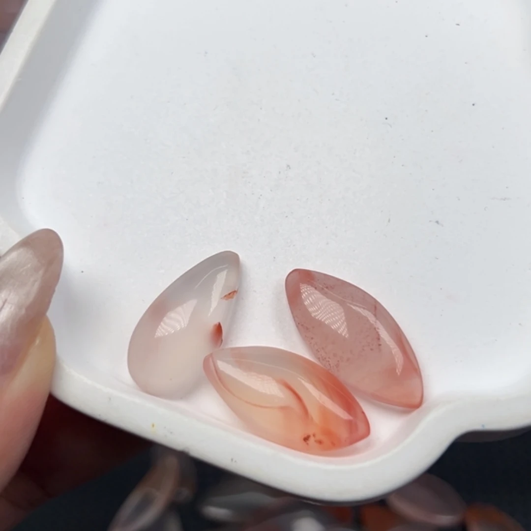 南红玛瑙未镶嵌手链