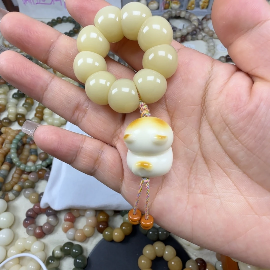 吊坠菩提根/象牙果