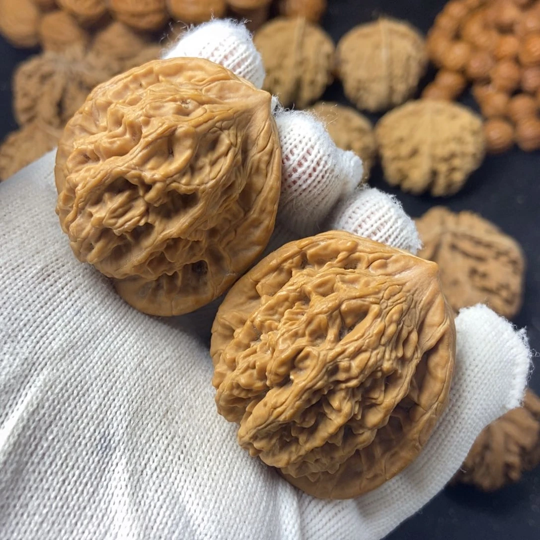 桃核把件秦岭核桃虎头41