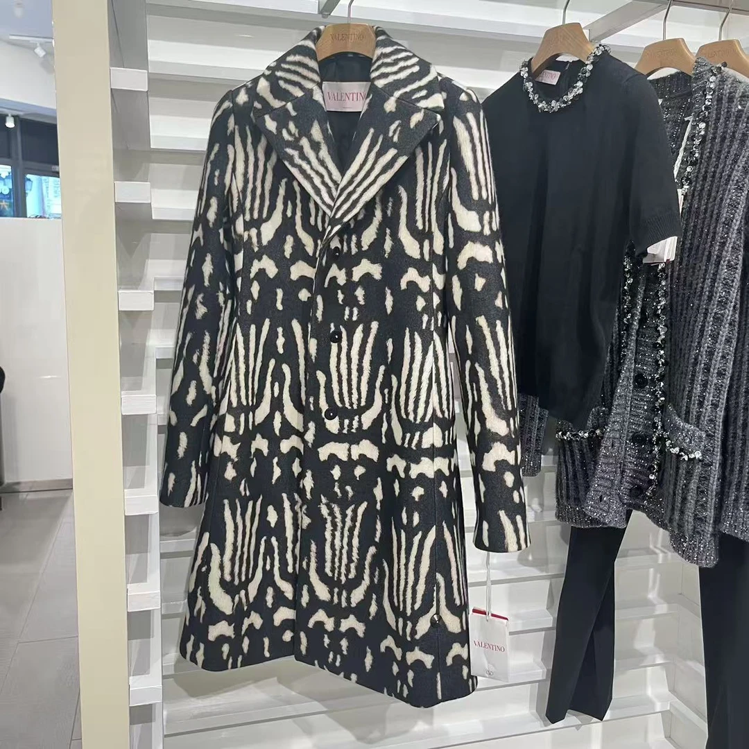 未使用 Valentino/华伦天奴 女士条纹印花大衣外套女装女款秋冬