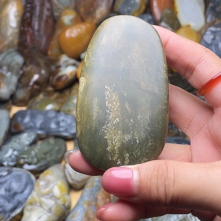 未镶嵌和田玉（糖玉）挂件