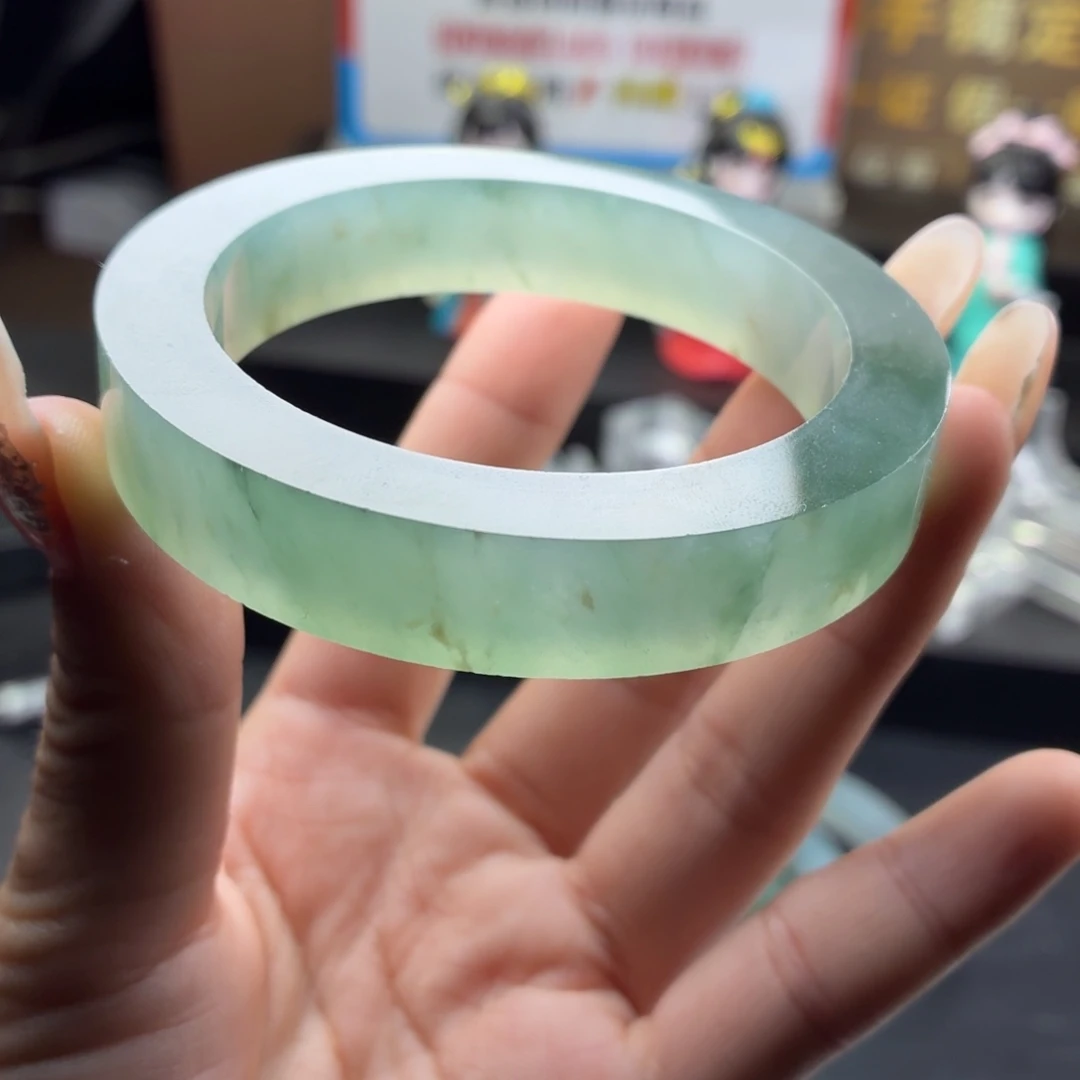 定制翡翠未镶嵌缅A翡翠多样性发一