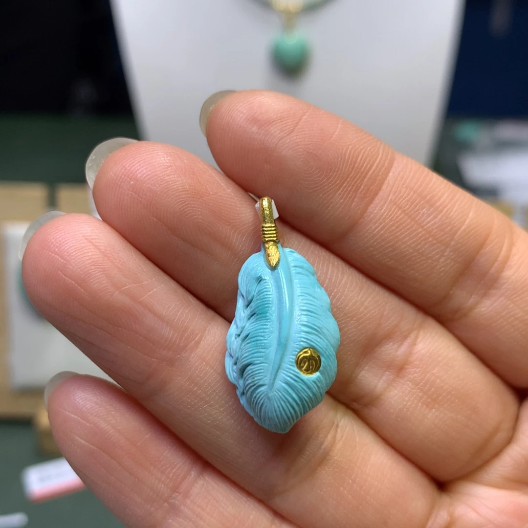 绿松石挂件18K金镶嵌