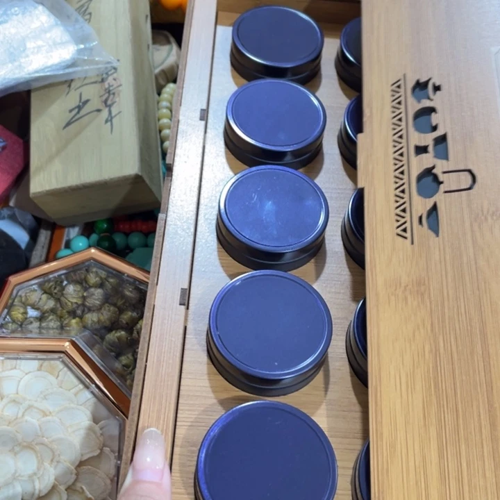 盖碗茶色的小姐姐们都是在一起