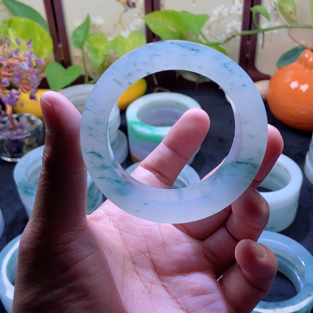 赛***作定制翡翠未镶嵌手镯