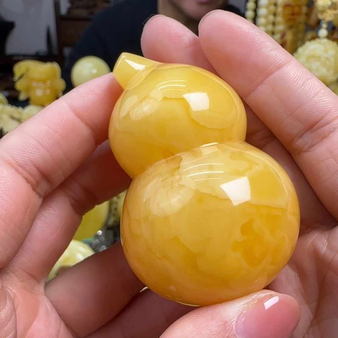 蜜蜡未镶嵌珠宝奇石