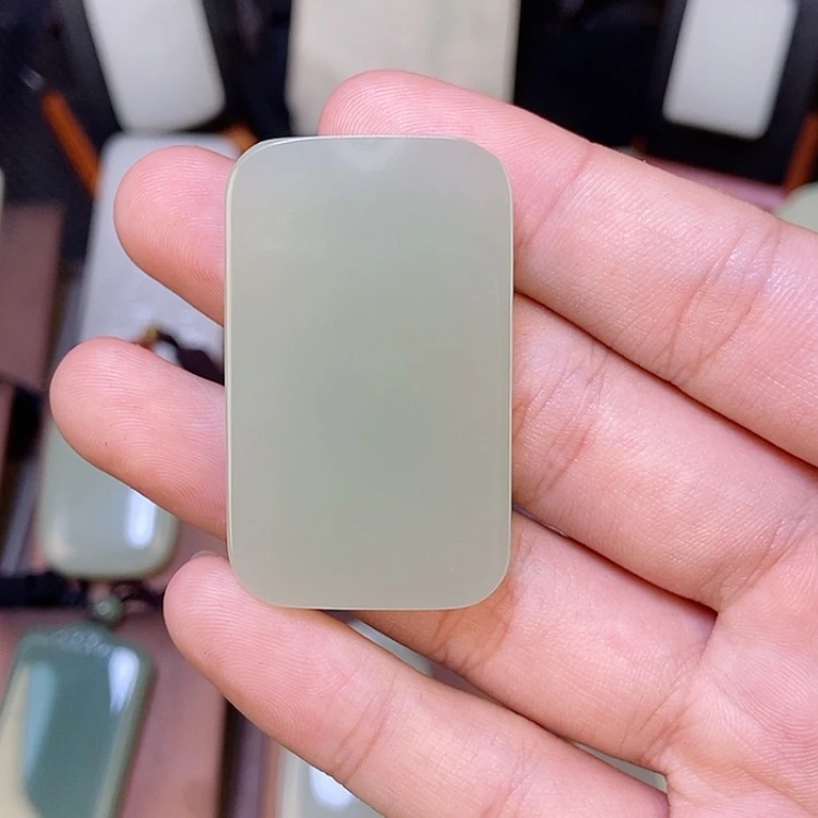 【闪购商品】颈饰未镶嵌和田玉