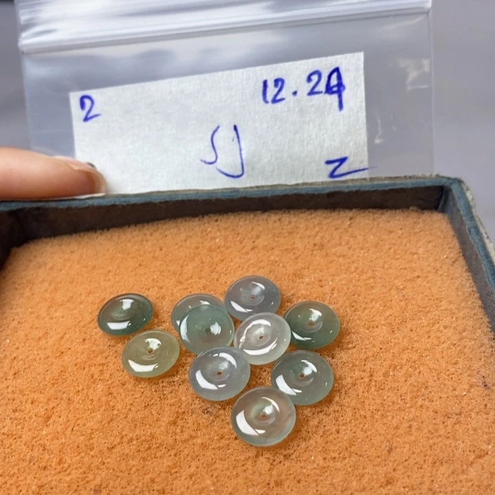 定制翡翠未镶嵌不退