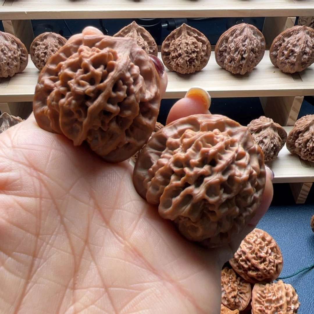 好***运文玩核桃吊坠秦岭核桃