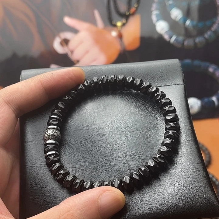 手串椰蒂8黑金多棱貔貅