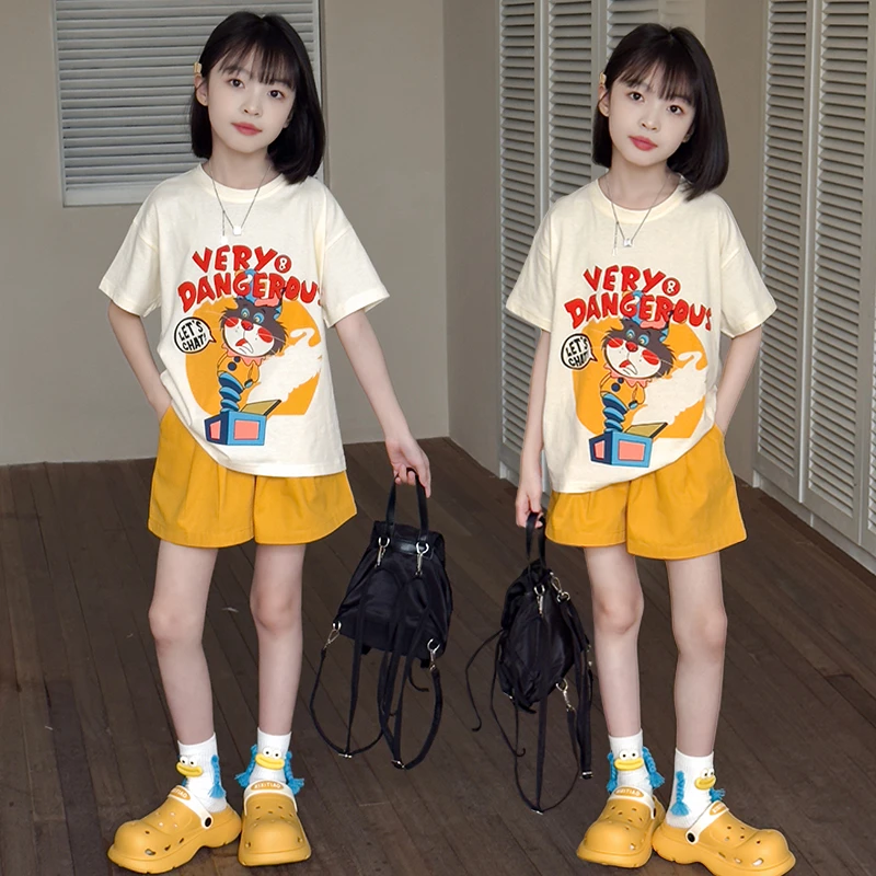 女童夏套装2025新款夏季印花T恤短袖短裤两件套女孩休闲运动服套