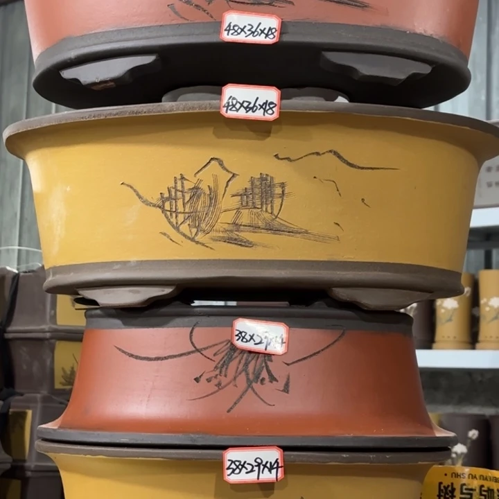 紫砂花盆                  148-4