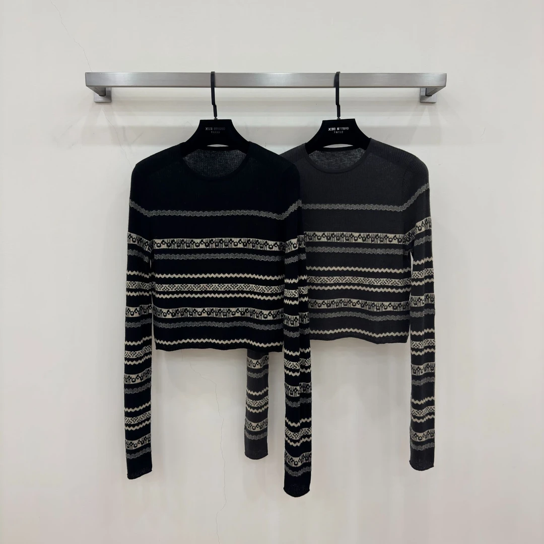 JIAYE CHAN慵懒风长袖圆领提花条纹拼色毛针织衫