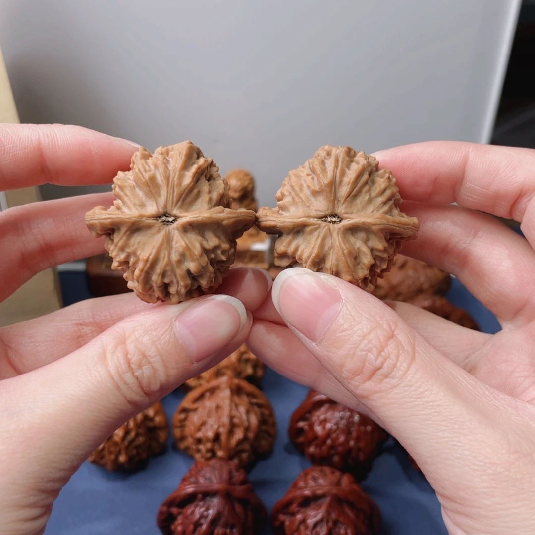 文玩核桃吊坠?**?11111111111