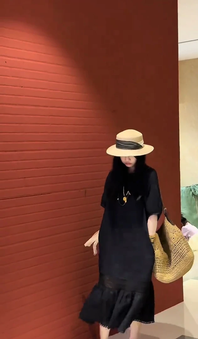 李豆儿 小众设计 亚麻下面镂空拼接设计裙子