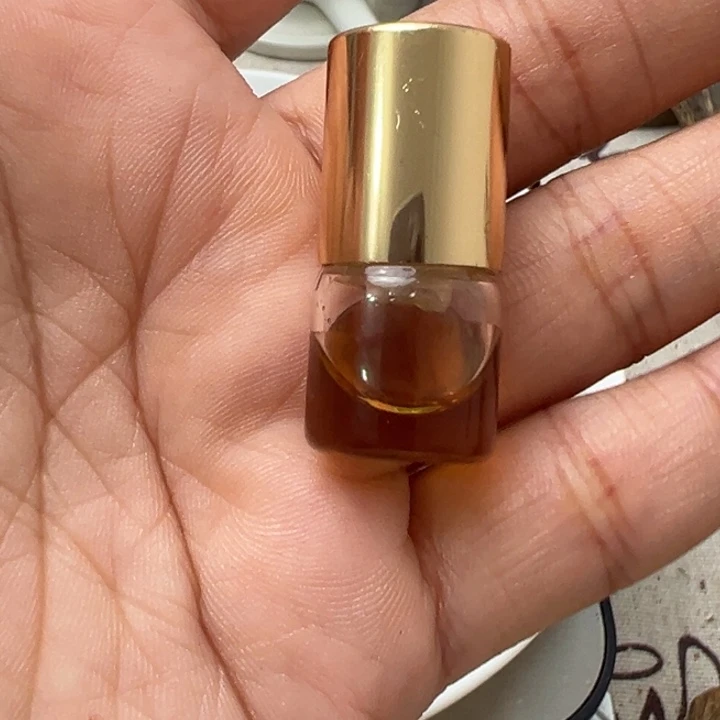 棋楠沉香千里香精油1克