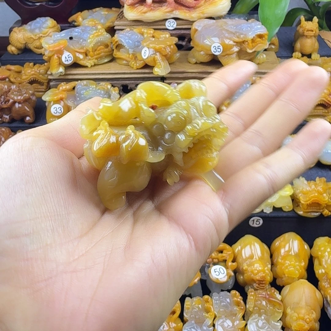 石英质玉（黄龙玉）未镶嵌手把件