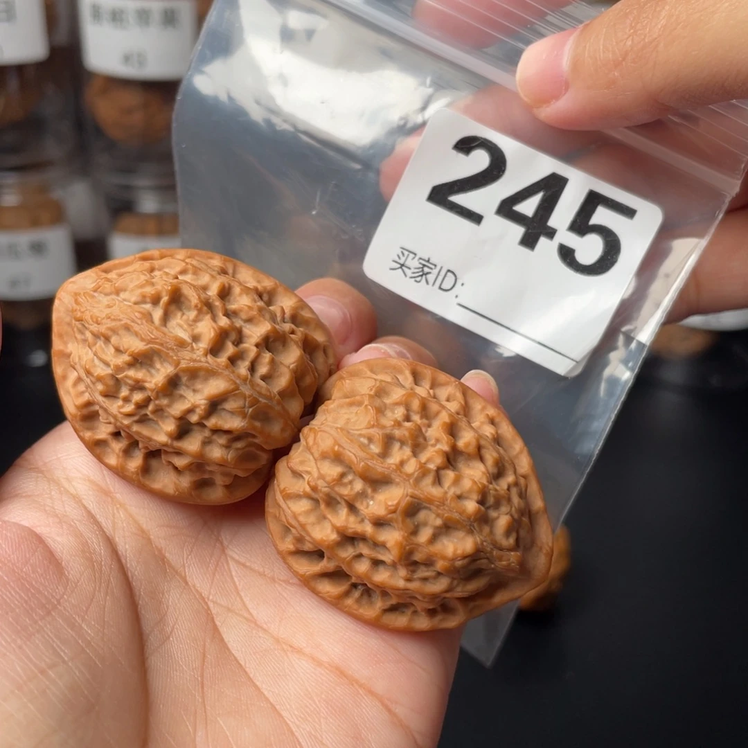 把件文玩核桃37金牛