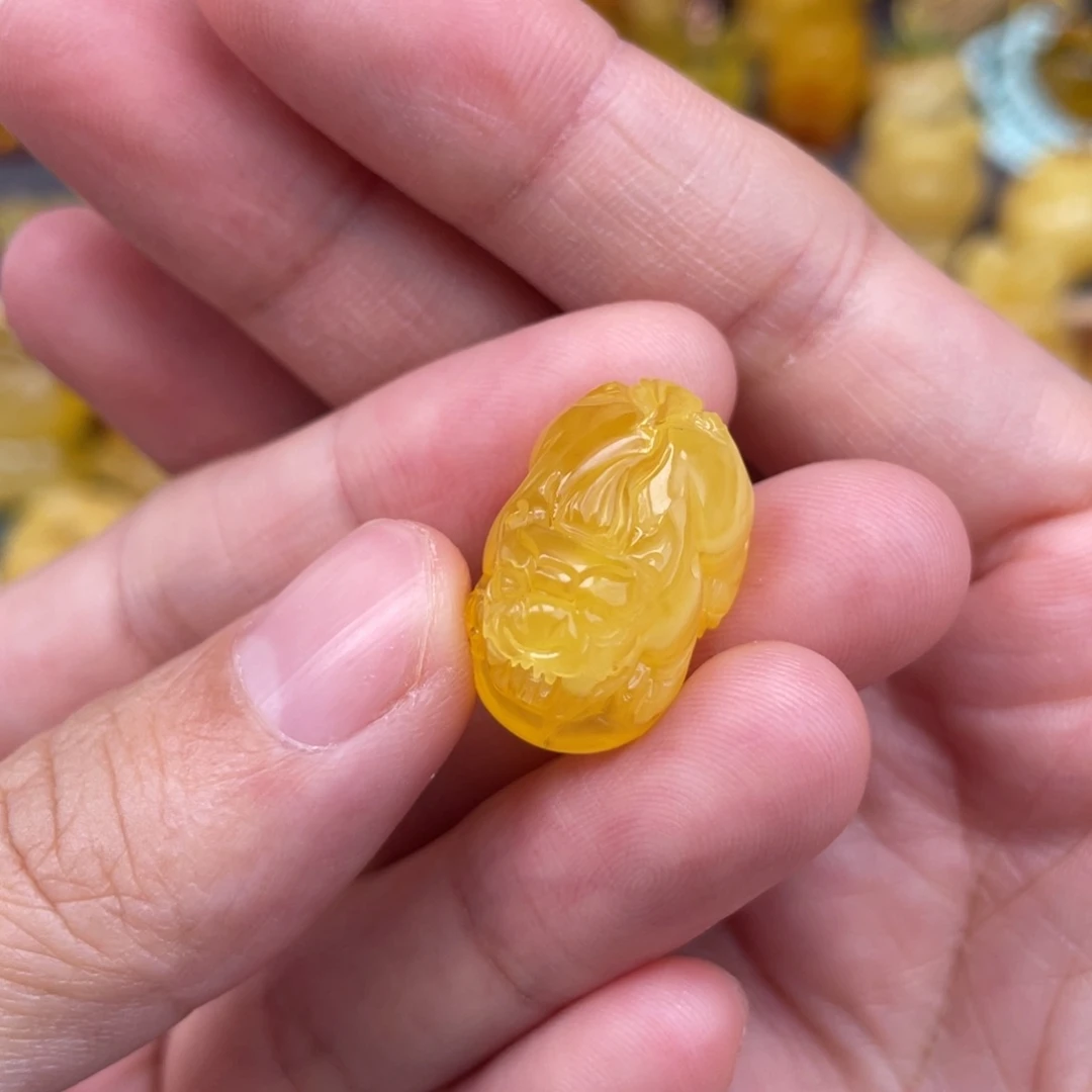 裸石琥珀未镶嵌蜜蜡