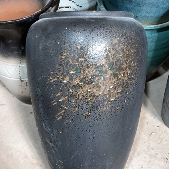 紫砂花盆口21高度41黑瑕疵