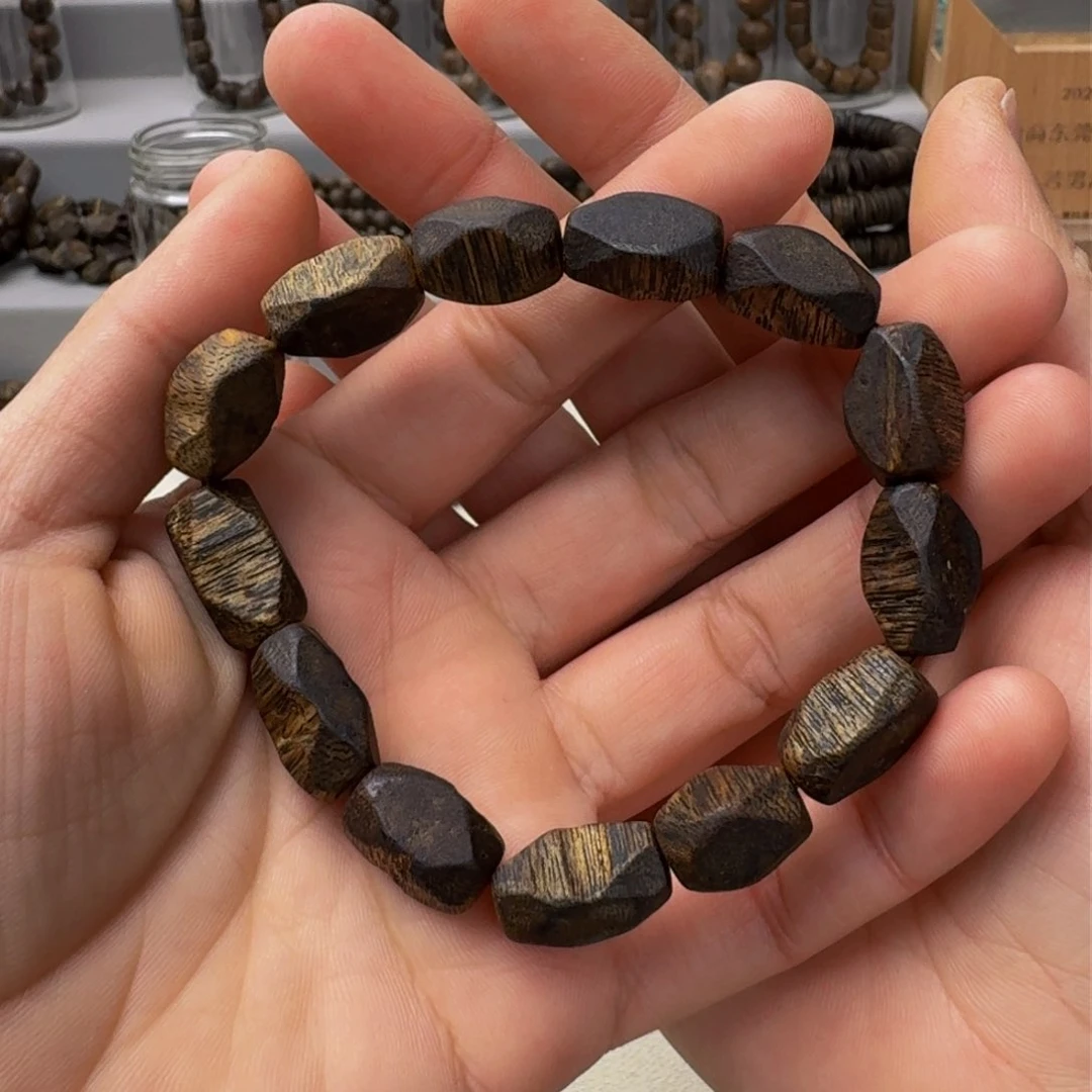 沉香手串棋楠沉香张勺子九九沉瘤疤卡9+保10克