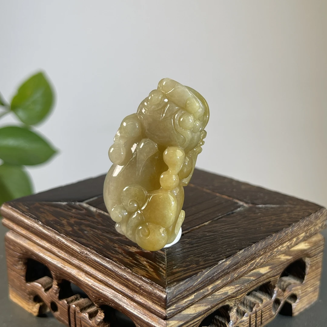 JCW09-37  天然缅甸A货翡翠  貔貅