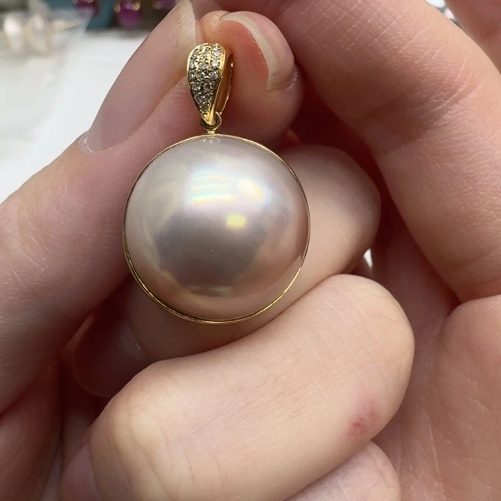 颈饰拼合珍珠（马贝珠）未镶嵌