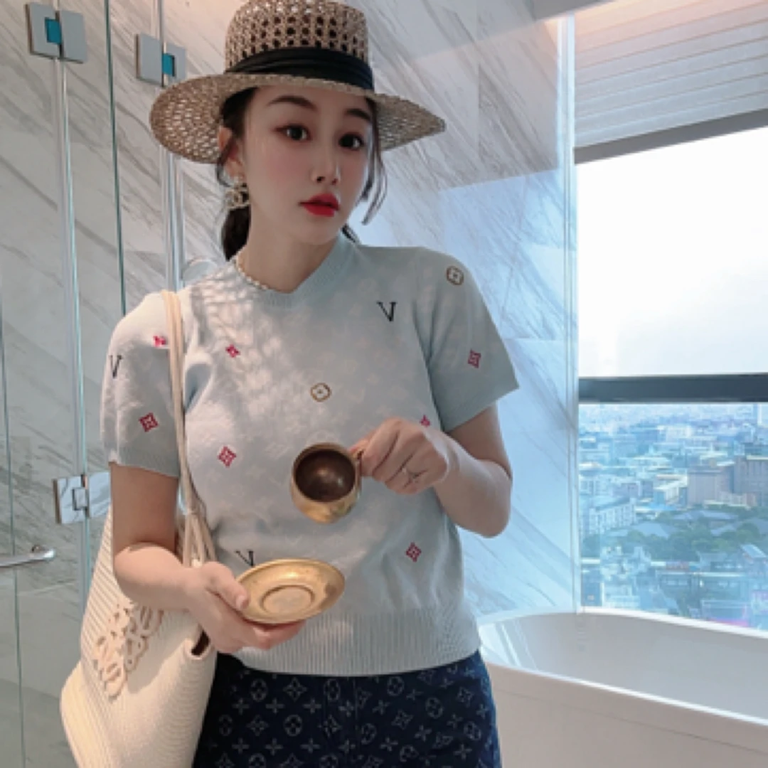 2025夏季套头款刺绣甜美网红女装短袖
