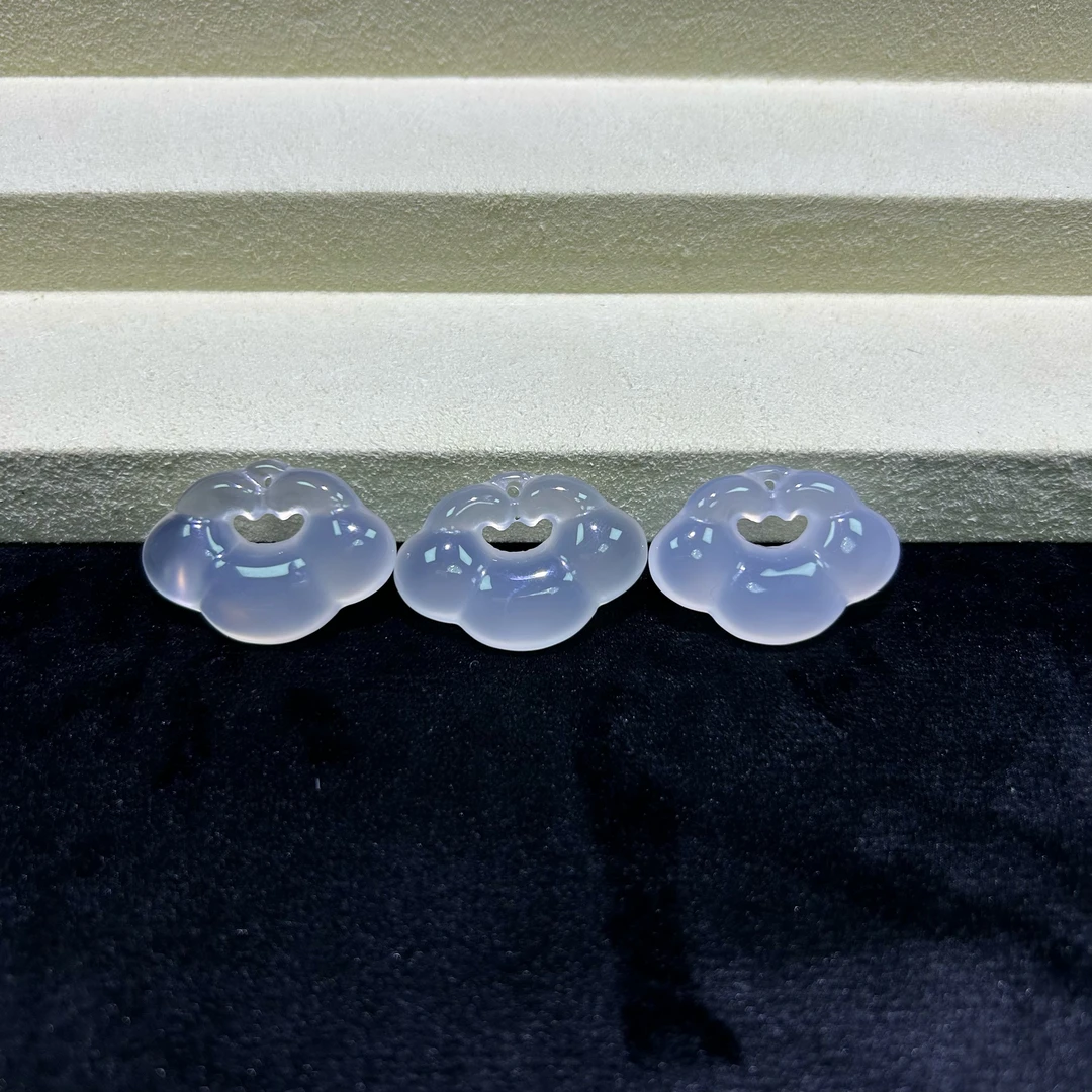 如意祥云锁高冰透男女款玉石挂件