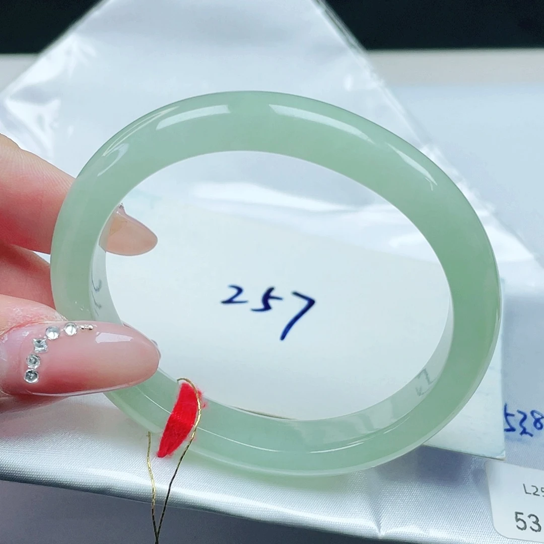 翡翠未镶嵌手镯贵妃53+