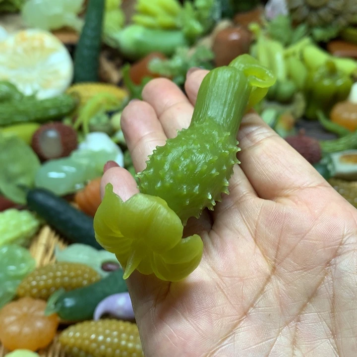 未镶嵌蛇纹石玉摆件