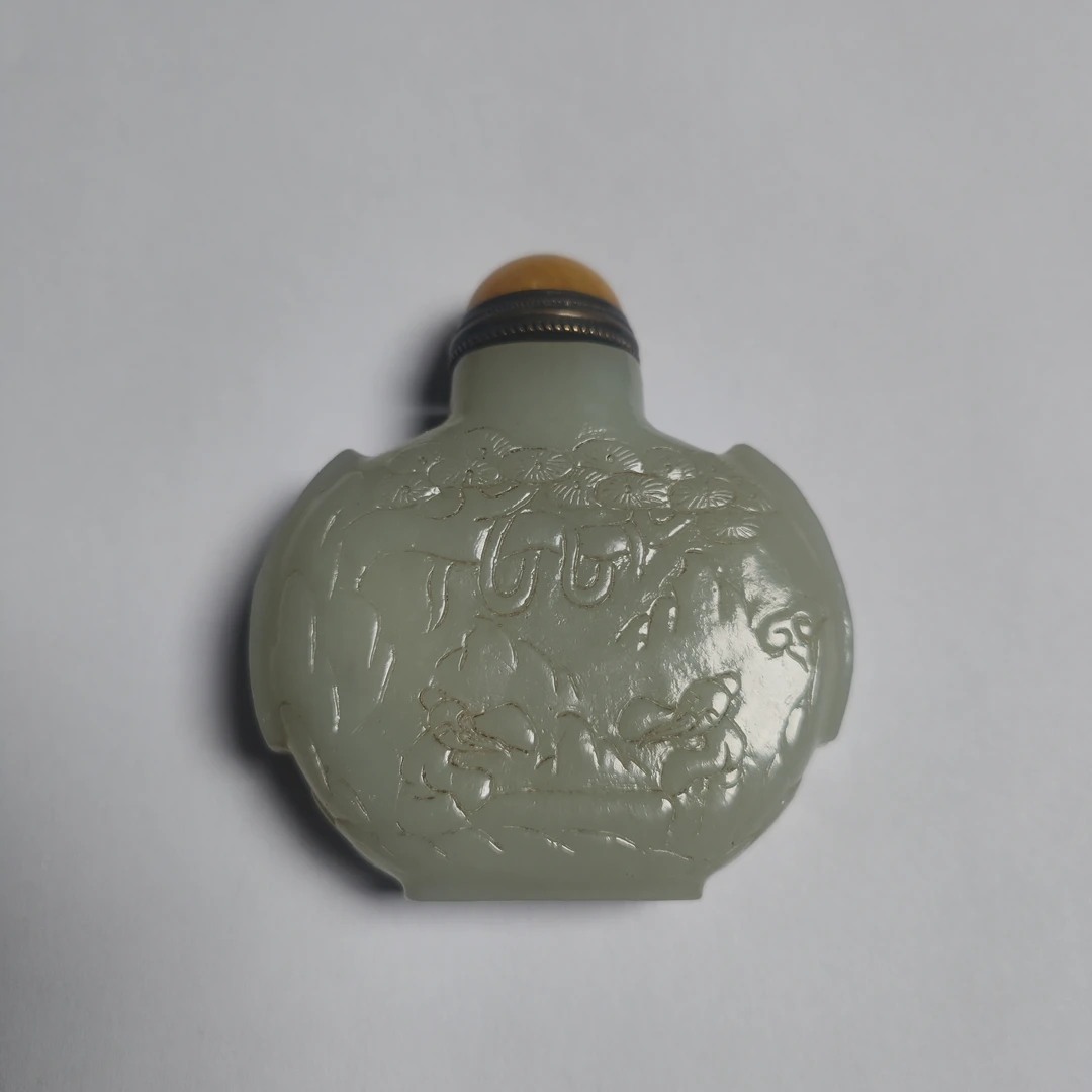 和田材质有特定尺寸和重量宽5.8高5.3厚1.9CM