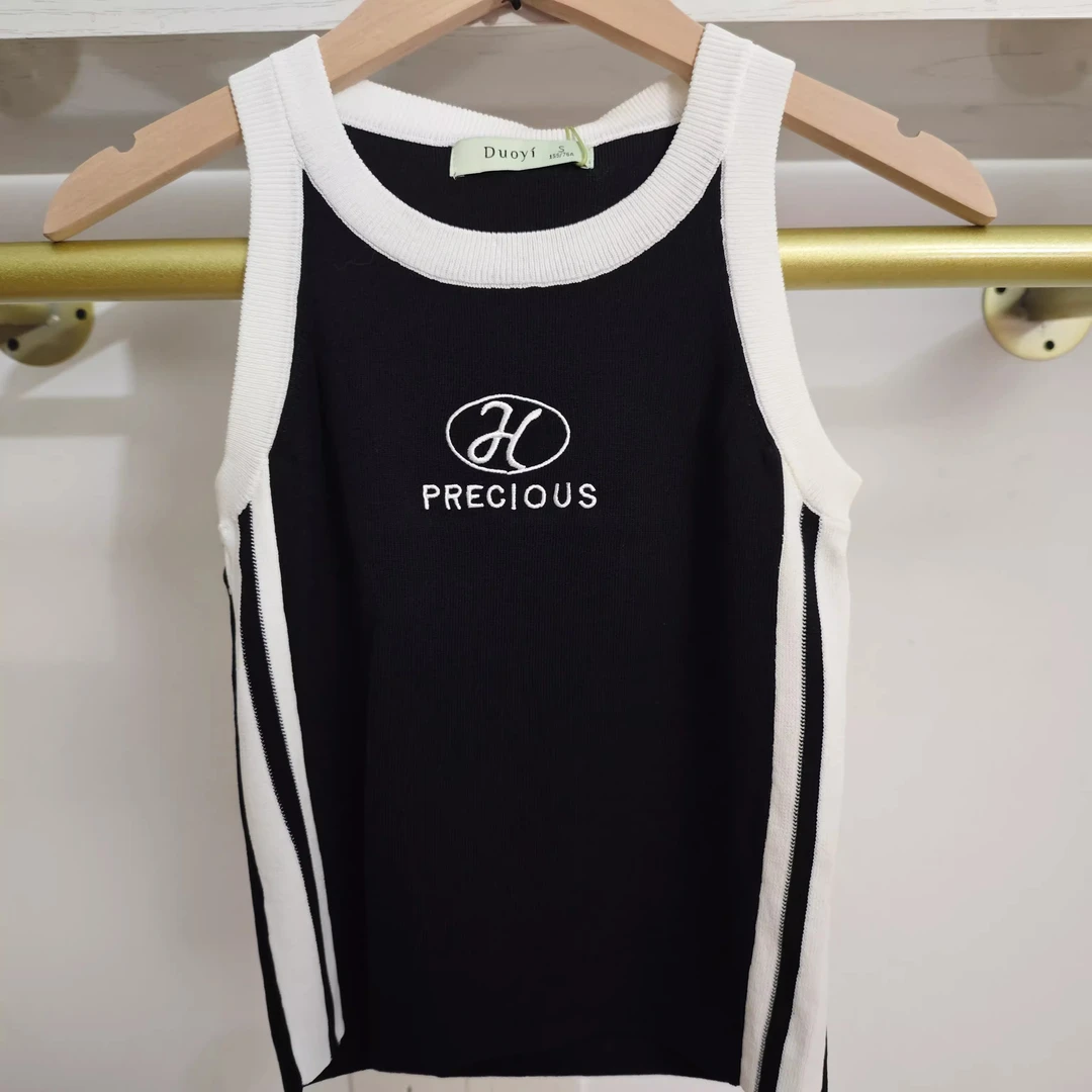 朵以2024春季新款时尚百搭修身显瘦外穿女打底背心39SC031122