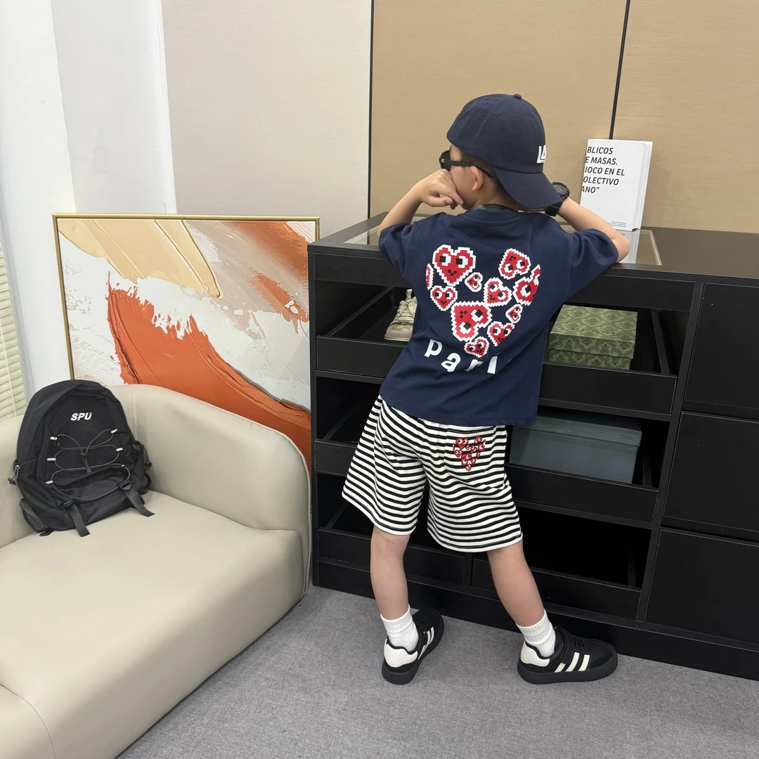 夏季男童设计师韩版T恤洋气休闲短袖纯棉夏季男童女童圆领上衣