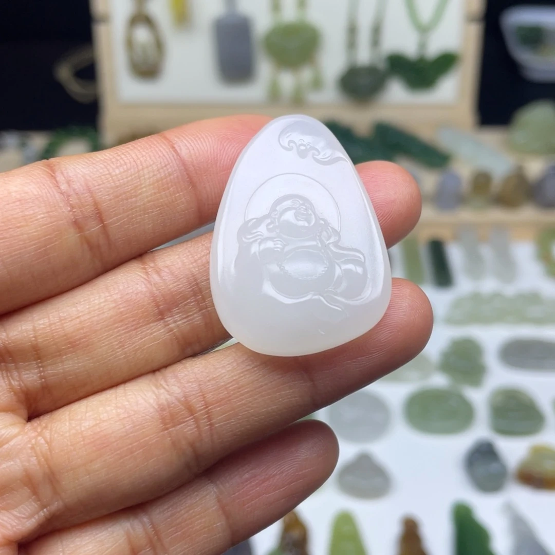 和田玉未镶嵌颈饰