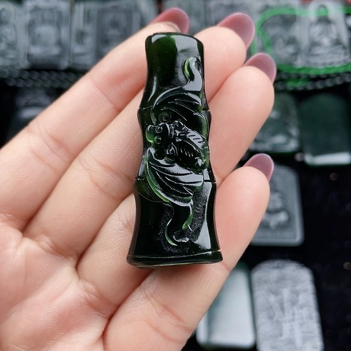 蛇纹石玉未镶嵌挂件泰山玉节节高升