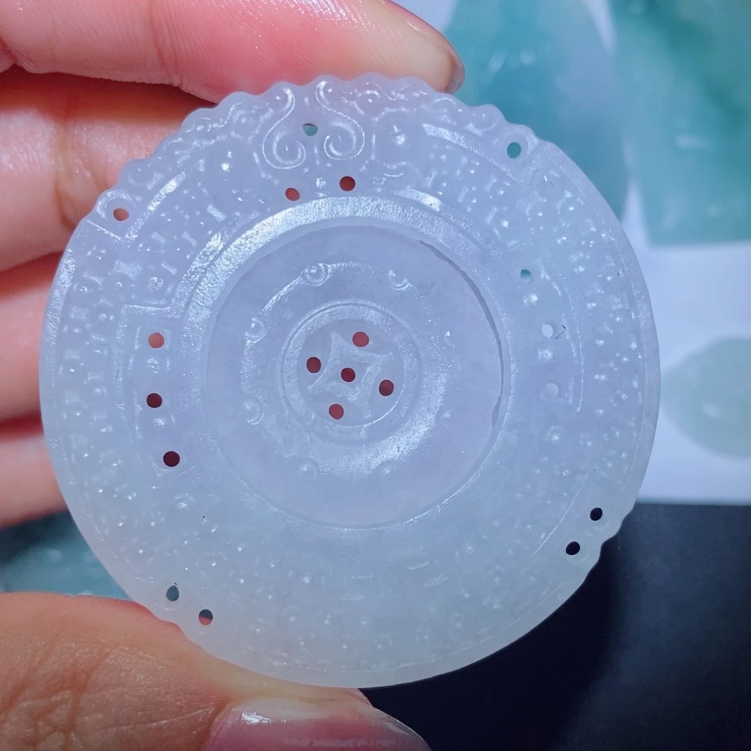 定制翡翠未镶嵌吊坠
