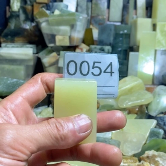 【闪购商品】未镶嵌蛇纹石玉珠宝玉器 你**心