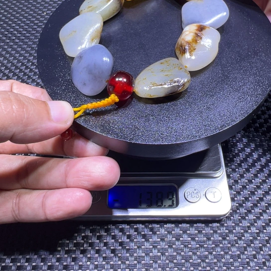 吊坠(不含链)未镶嵌和田玉（子料）72