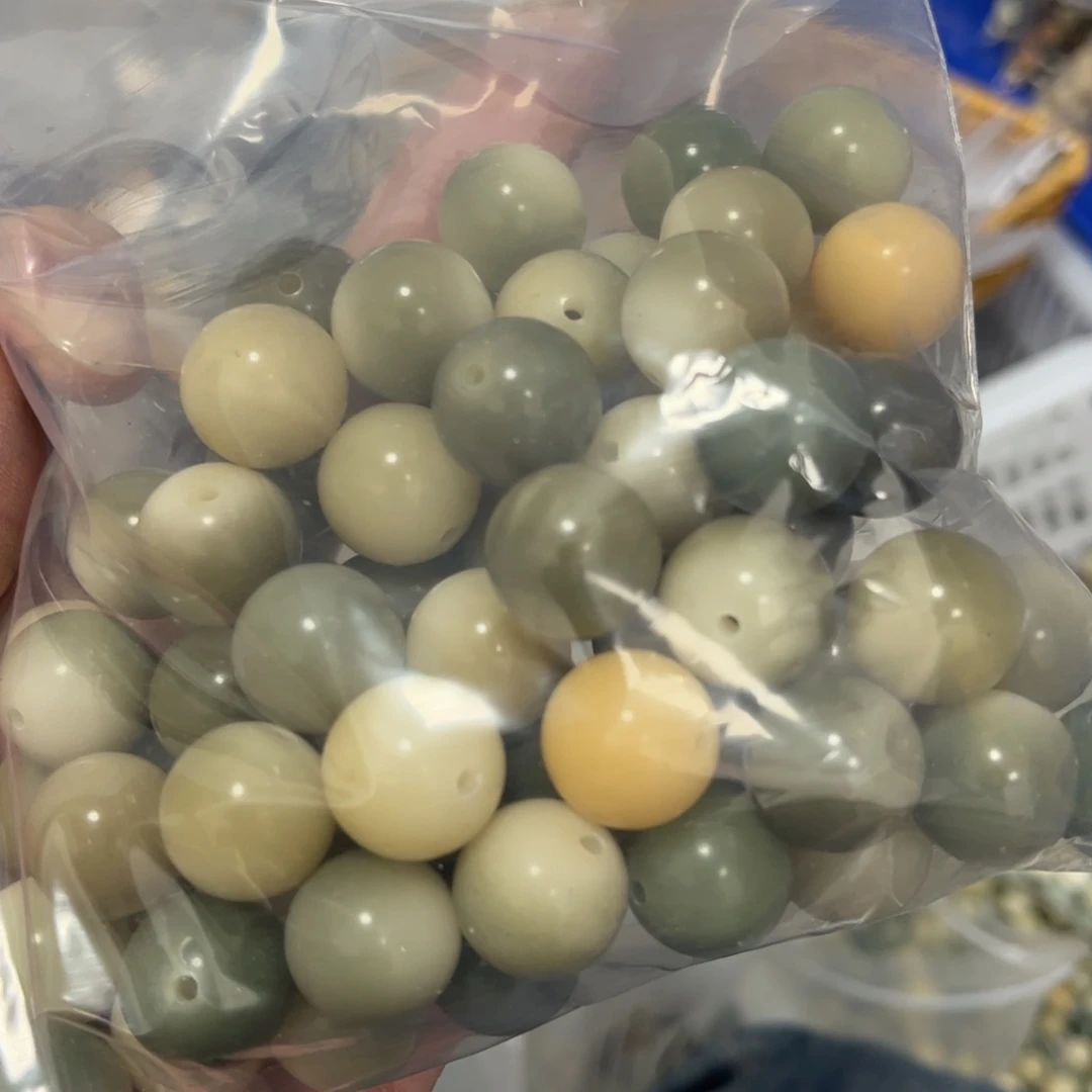 【闪购商品】白玉菩提吊坠z16/10+5颗青提微瑕