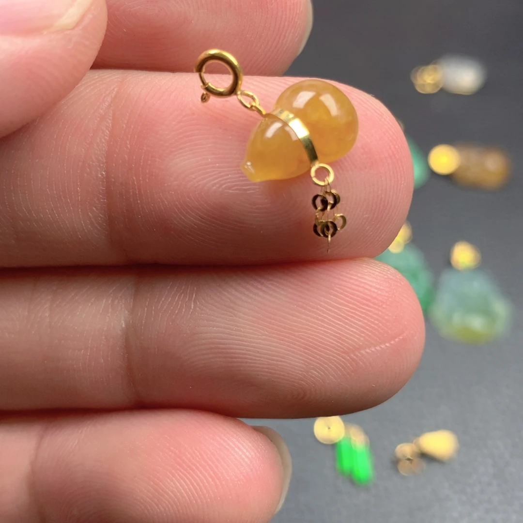 【闪购商品】颈饰18K金镶嵌翡翠翡翠
