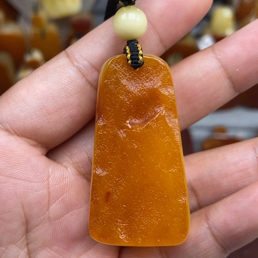 【闪购商品】琥珀颈饰未镶嵌