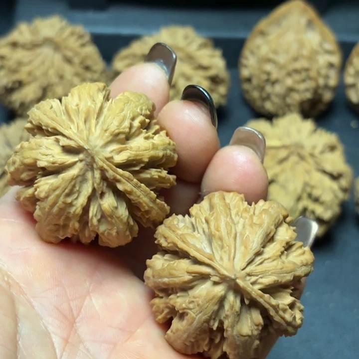 百***辩吊坠文玩核桃秦岭灯笼8