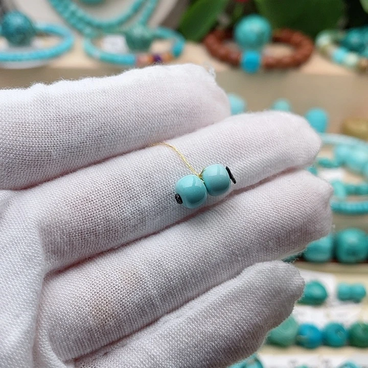 绿松石配饰未镶嵌