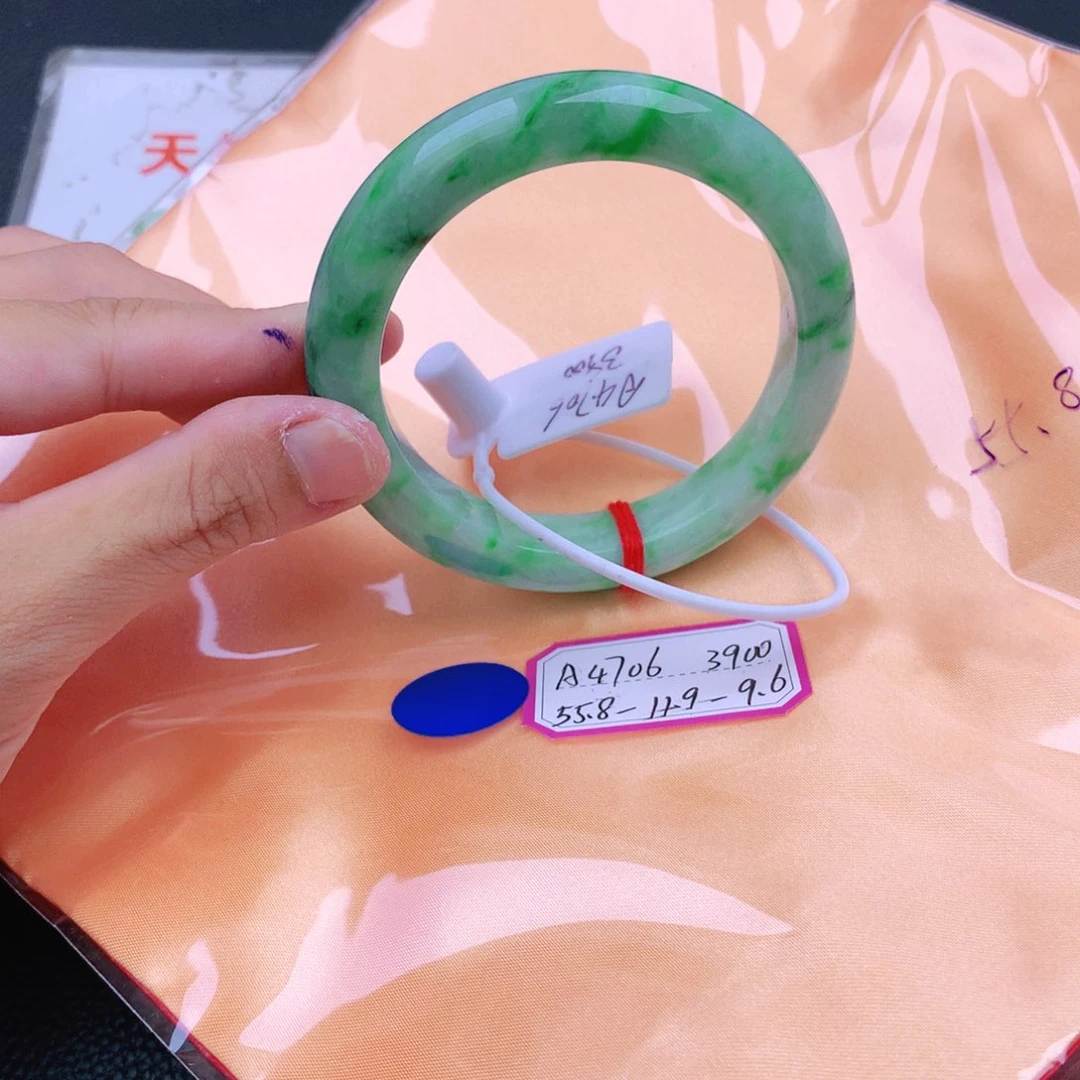 未镶嵌手镯翡翠翡翠