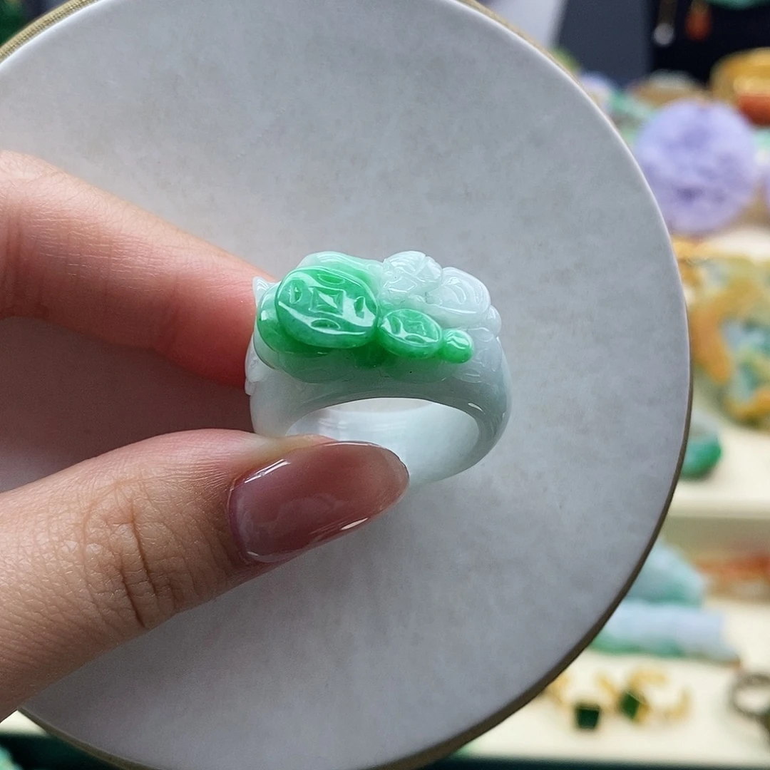 未镶嵌戒圈翡翠戒圈