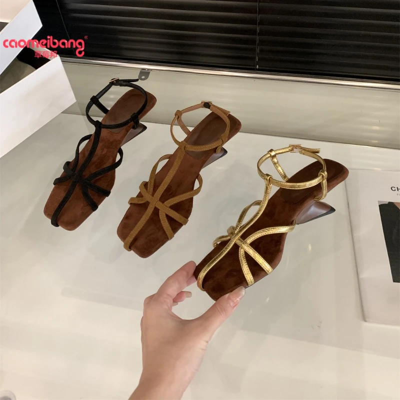 时尚一字带复古百搭气质法式高跟方头女鞋草莓邦2025平底新款罗马