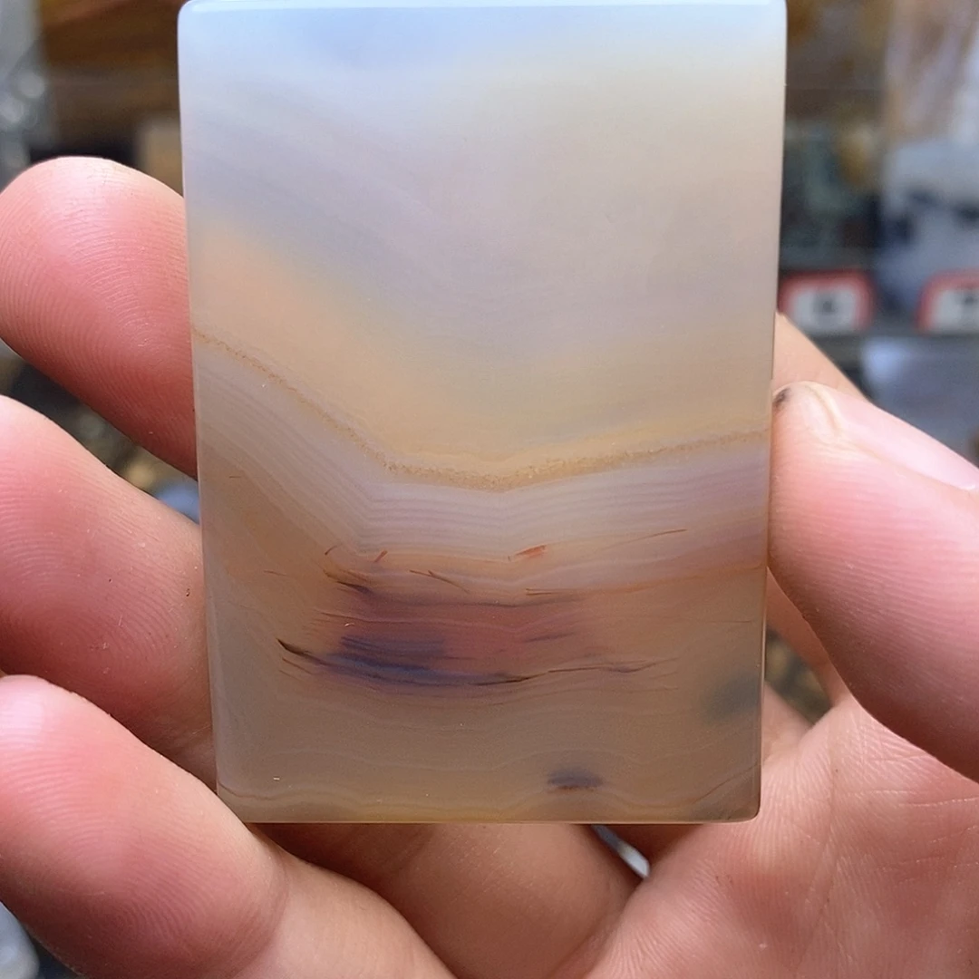 蓝***吗玛瑙/玉髓未镶嵌珠宝半成品