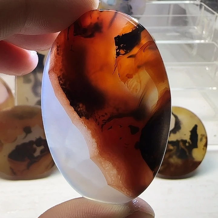 玛瑙/玉髓未镶嵌珠宝奇石